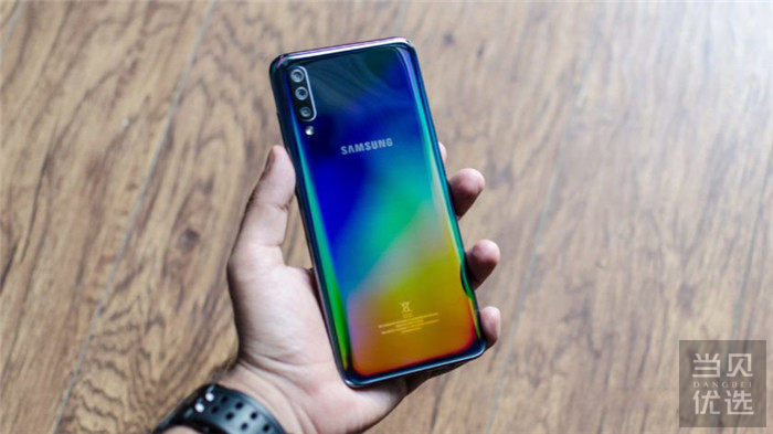 三星galaxya70,三星galaxya90 三星galaxya70评测大尺寸长续航首选