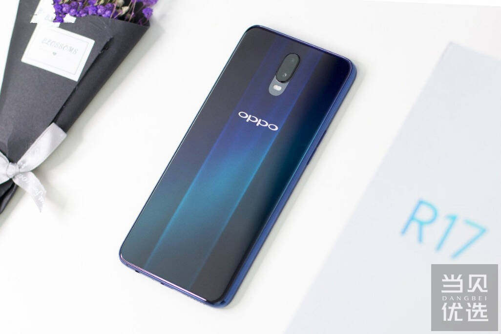 oppo r17流光蓝上手,炫彩缤纷