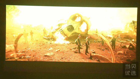 集高清画质、AI语音与千流明于一身,极米无屏电视H2Slim深入评测