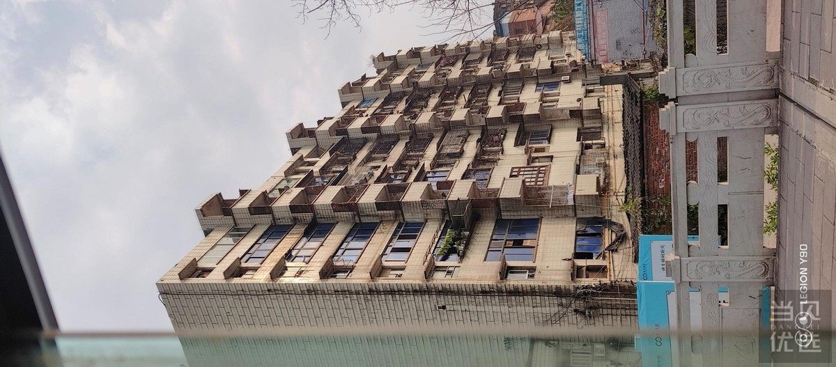 玩游戏这样才快乐，“性能霸王龙”联想拯救者Y90上手实测